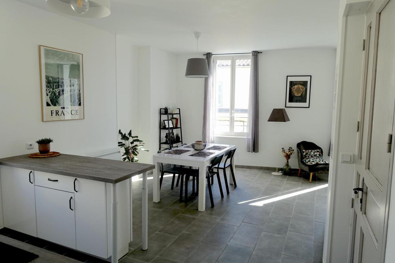 Maison Carree/Coeur Historique De Nimes - Superbe Appt 55M² Экстерьер фото