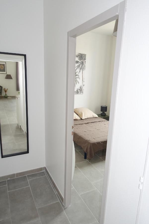 Maison Carree/Coeur Historique De Nimes - Superbe Appt 55M² Экстерьер фото